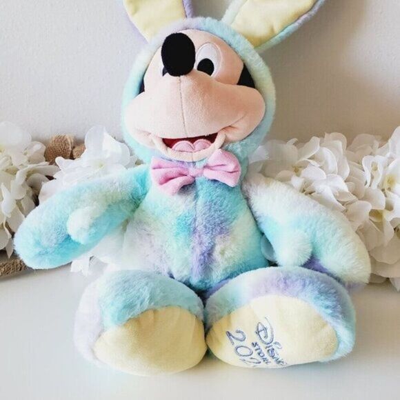 Disney Store 2020 Mickey Easter Bunny Medium Plush Mickey Mouse EUC - Picture 8 of 8